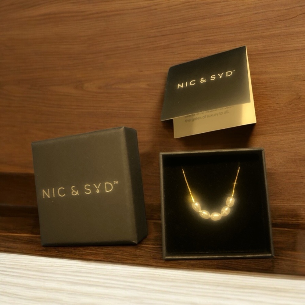 Gold Pearl Necklace